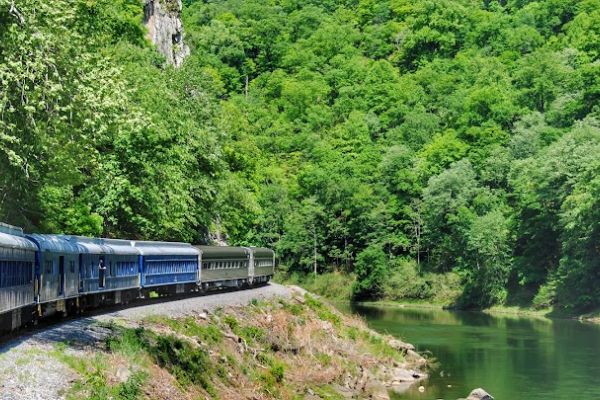 Potomac Eagle Scenic Railroad