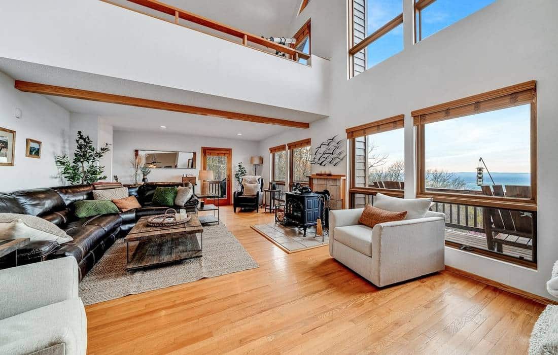 Open living room with mountain views at Eagles Landing near Harpers Ferry
