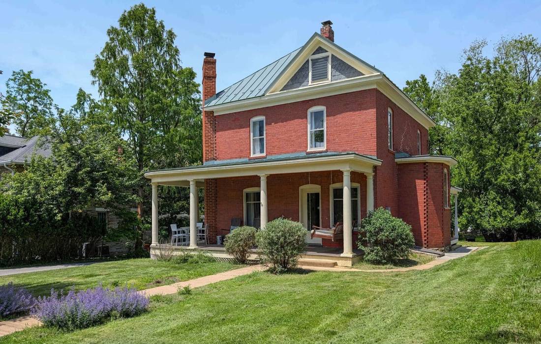Time Traveler's Rest, a restored 1912 Queen Anne home in the Harpers Ferry Historic District